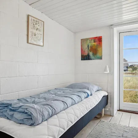 3 Bedroom Gorgeous In Holiday home