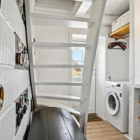 3 Bedroom Gorgeous In Holiday home *