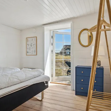 3 Bedroom Gorgeous In Blavand